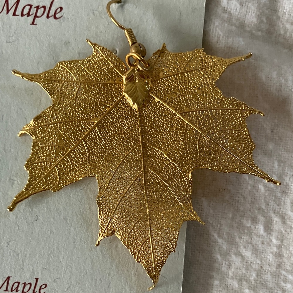 Real Maple Leaves Covered with 18K Gold Hand-crafted Vintage Earrings - Picture 3 of 6